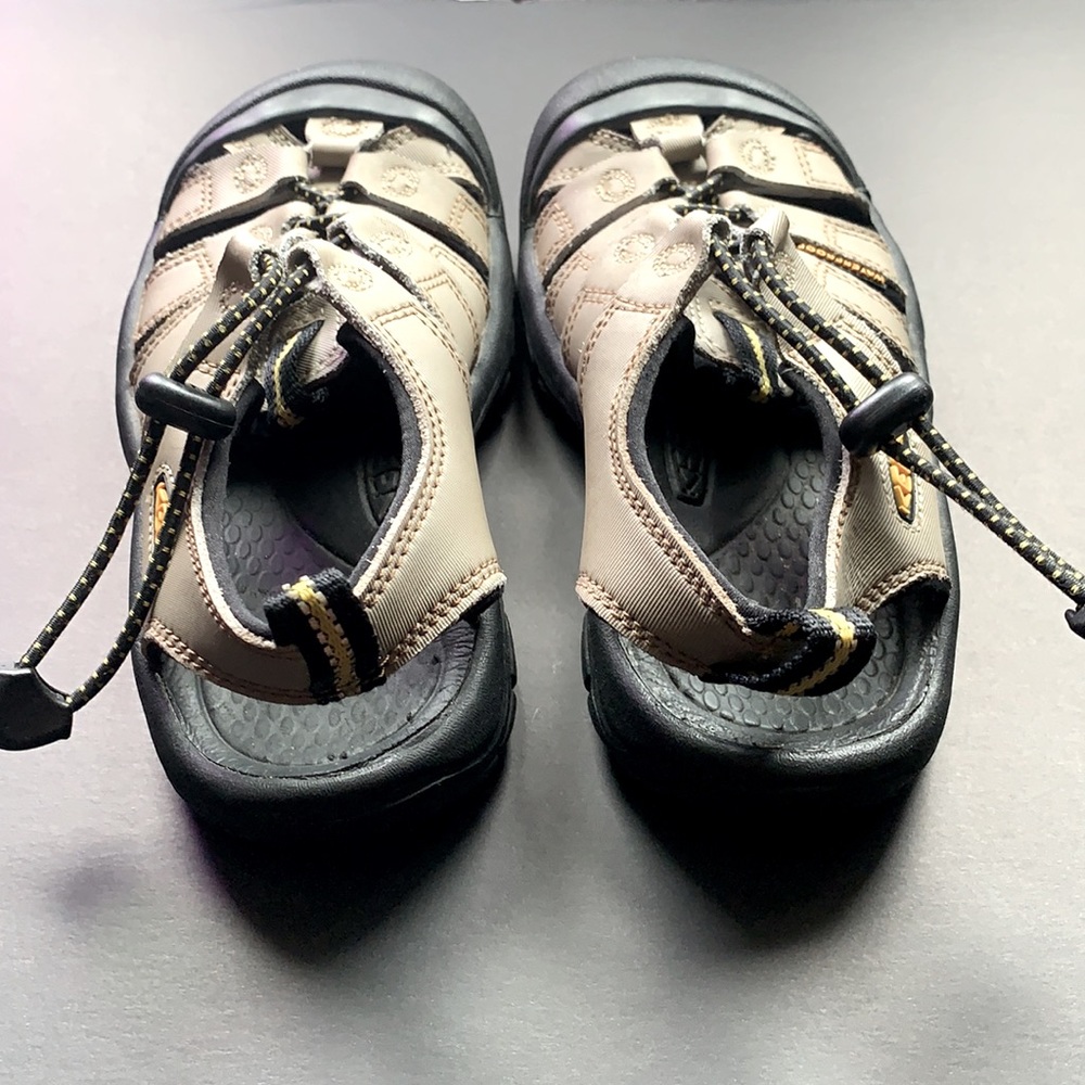 🦋3/$20 Keen Newport H2 Kids Waterproof Sandals 13 Unisex - Picture 2 of 5